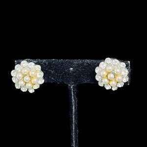 Vintage Coro Magic Silver Tone And Faux Pearl Magnetic Earrings (5295)